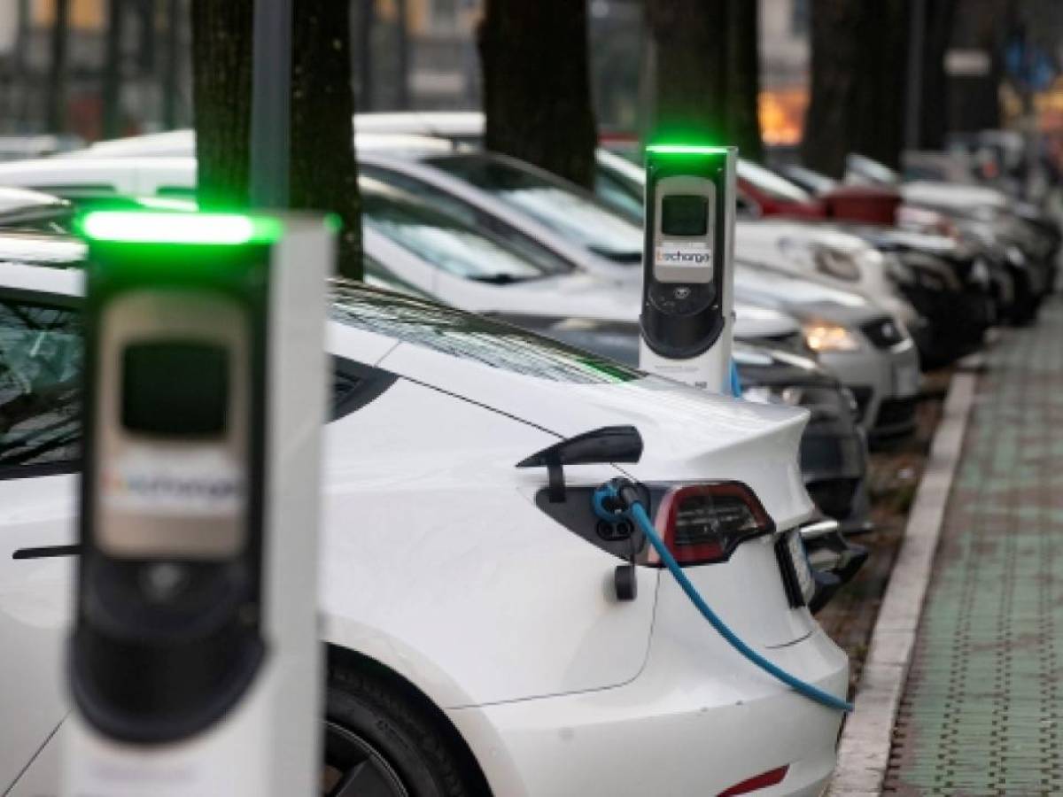 bonus colonnine elettriche 2026 come avere fino a 8mila euro da Ilgiornale.it bonus colonnine elettriche 2026 come avere fino a 8mila euro