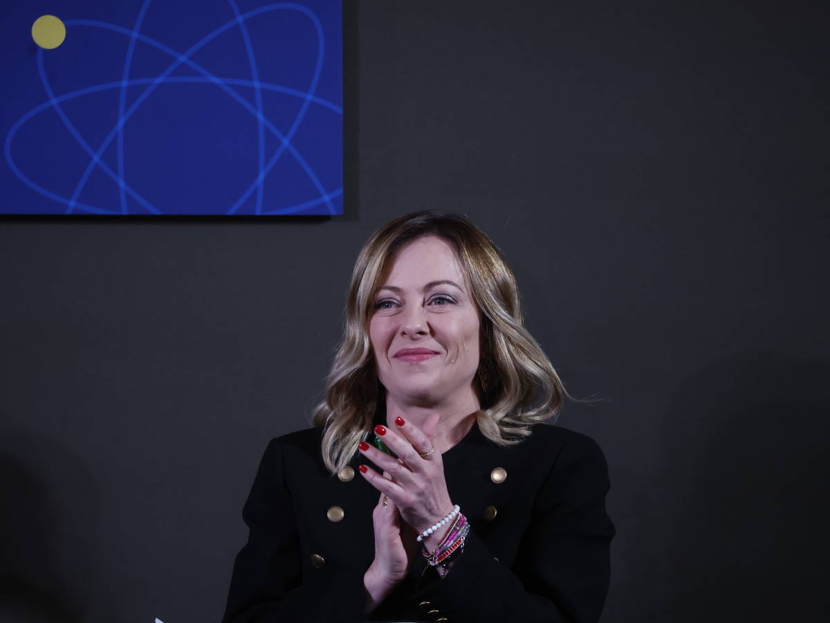 Meloni habla sobre la energía nuclear limpia.  Luego cita a Oppenheimer: “Podemos darle al mundo un futuro mejor”. Meloni habla sobre la energía nuclear limpia.  Luego cita a Oppenheimer: “Podemos darle al mundo un futuro mejor”.