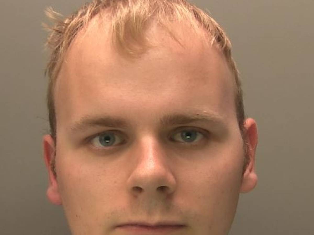 Mata a su esposa, corta su cuerpo en 200 pedazos y los arroja al río. ¿Quién es el monstruo? Mata a su esposa, corta su cuerpo en 200 pedazos y los arroja al río. ¿Quién es el monstruo?