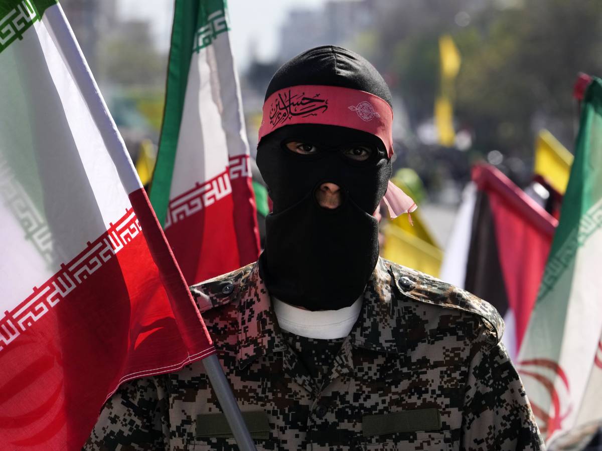 sequestrati articoli militari cinesi diretti all iran il blitz delle forze usa sulla nave nell oceano indiano da Ilgiornale.it sequestrati articoli militari cinesi diretti all iran il blitz delle forze usa sulla nave nell oceano indiano