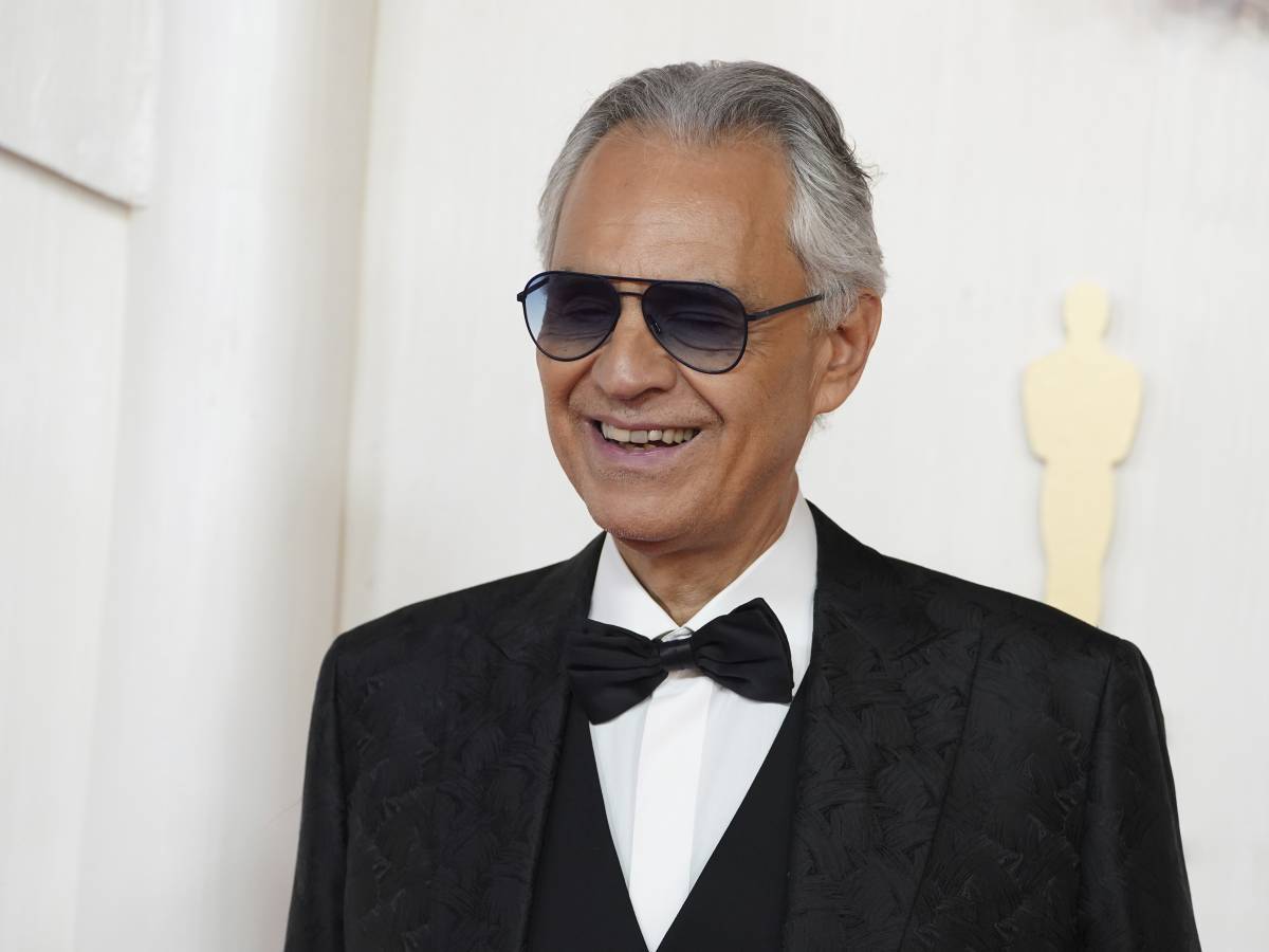 Andrea Bocelli torna all’Ariston: sarà il superospite della finale di Sanremo