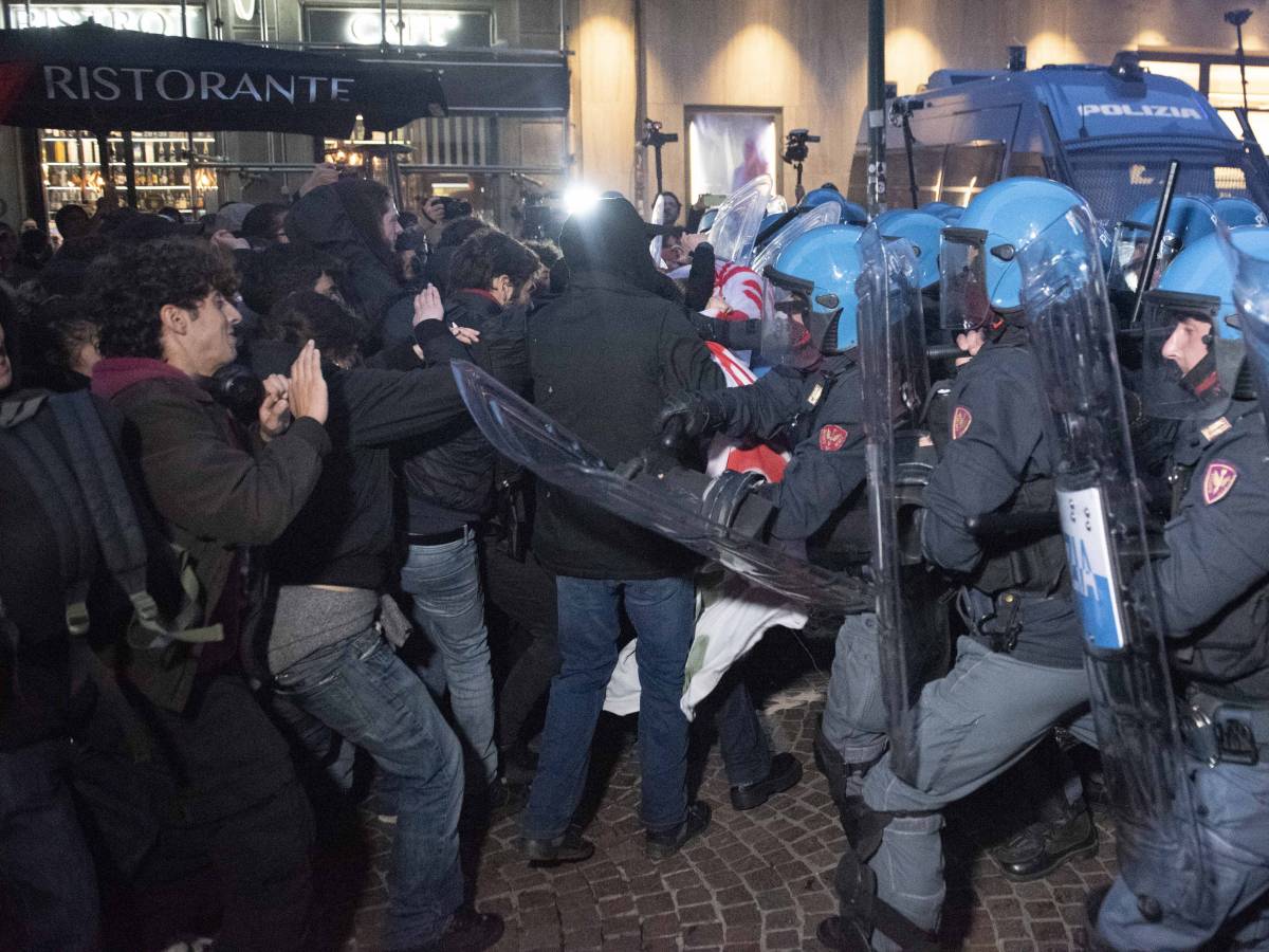 "Azione legittima". Archiviata la denuncia alla polizia delle prof ferite durante uno scontro