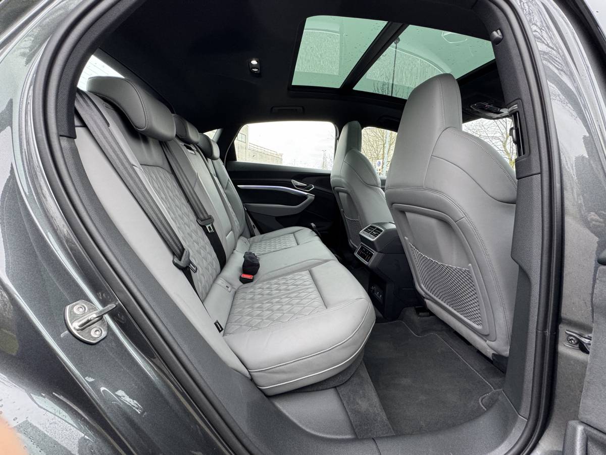 Audi Q8 Sportback e-tron: la gallery del SUV premium 100% elettrico tedesco 13