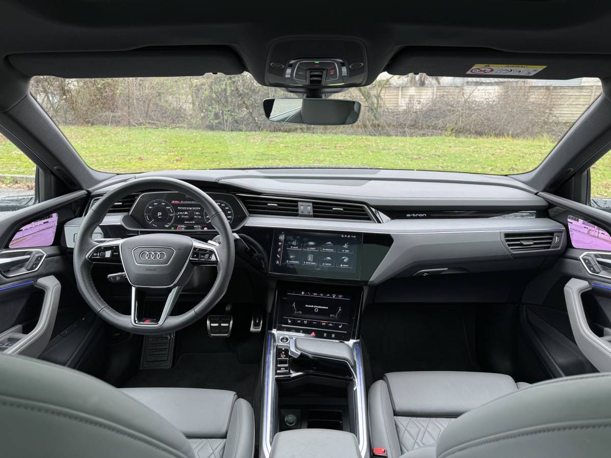 Audi Q8 Sportback e-tron: la gallery del SUV premium 100% elettrico tedesco 14
