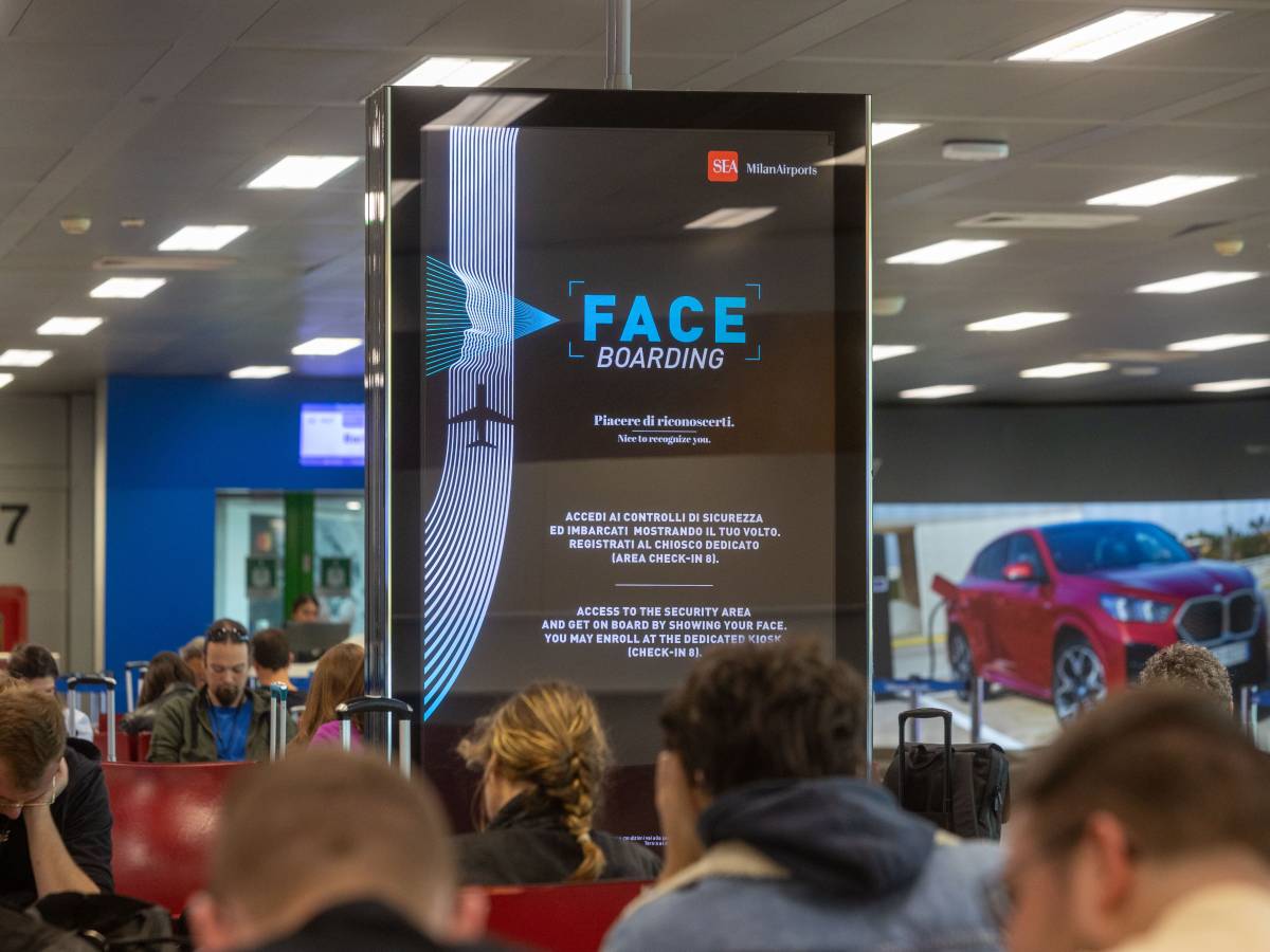 Aeroporti, a Linate debutta il "FaceBoarding": ecco come funziona