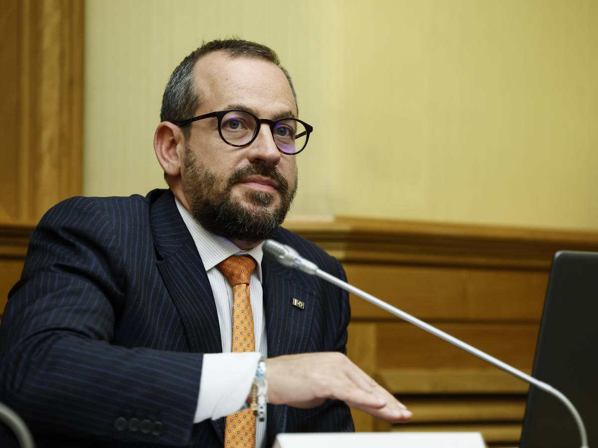 doveroso provarci la sinistra difende i deputati nominati da Ilgiornale.it doveroso provarci la sinistra difende i deputati nominati