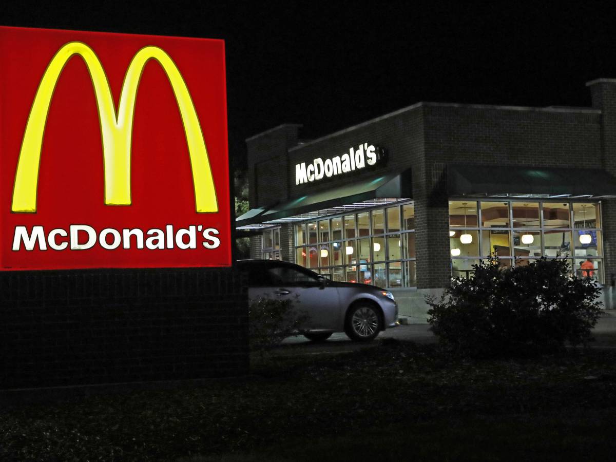 Usa, crisi nera fast food. Il menu da 5 dollari di McDonald’s è un mezzo autogol