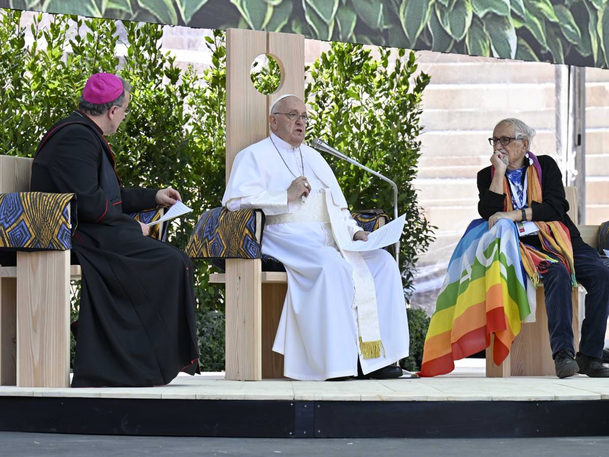 "Accordi di pace non nascono da ideologie". Ecco il discorso di Papa Francesco a Verona
