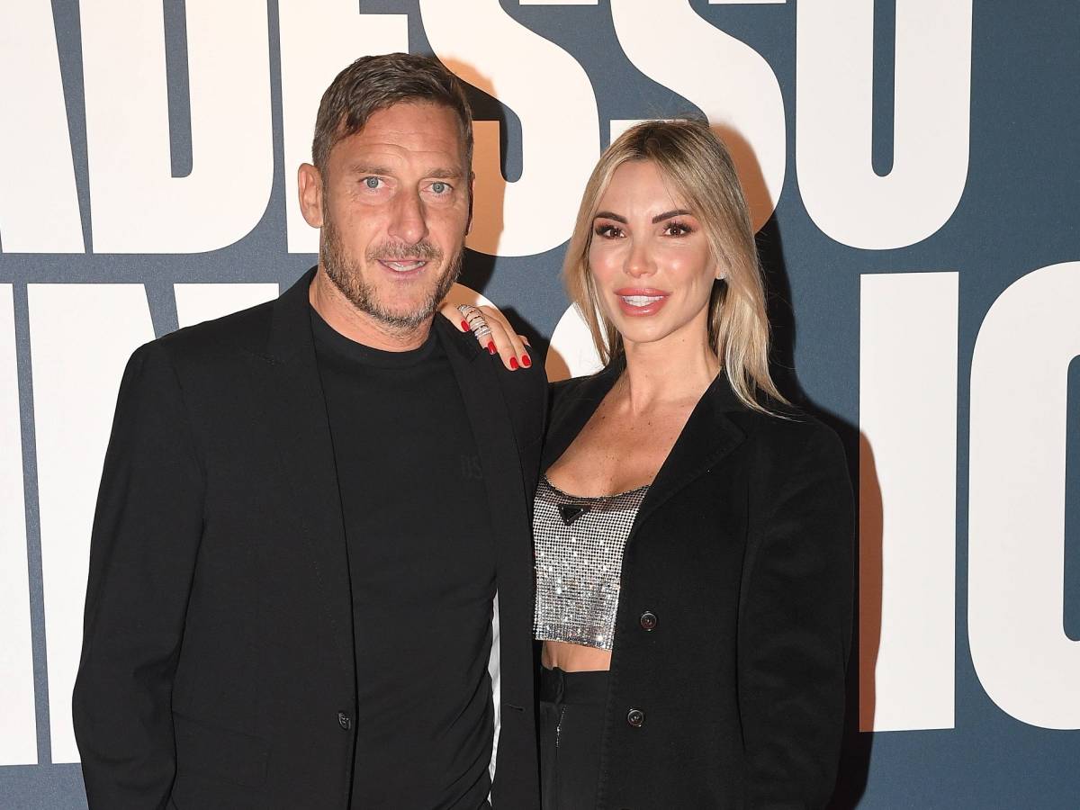 Francesco Totti, frizioni con la figlia Chanel per colpa di Noemi Bocchi: cosa sta succedendo Francesco Totti, frizioni con la figlia Chanel per colpa di Noemi Bocchi: cosa sta succedendo