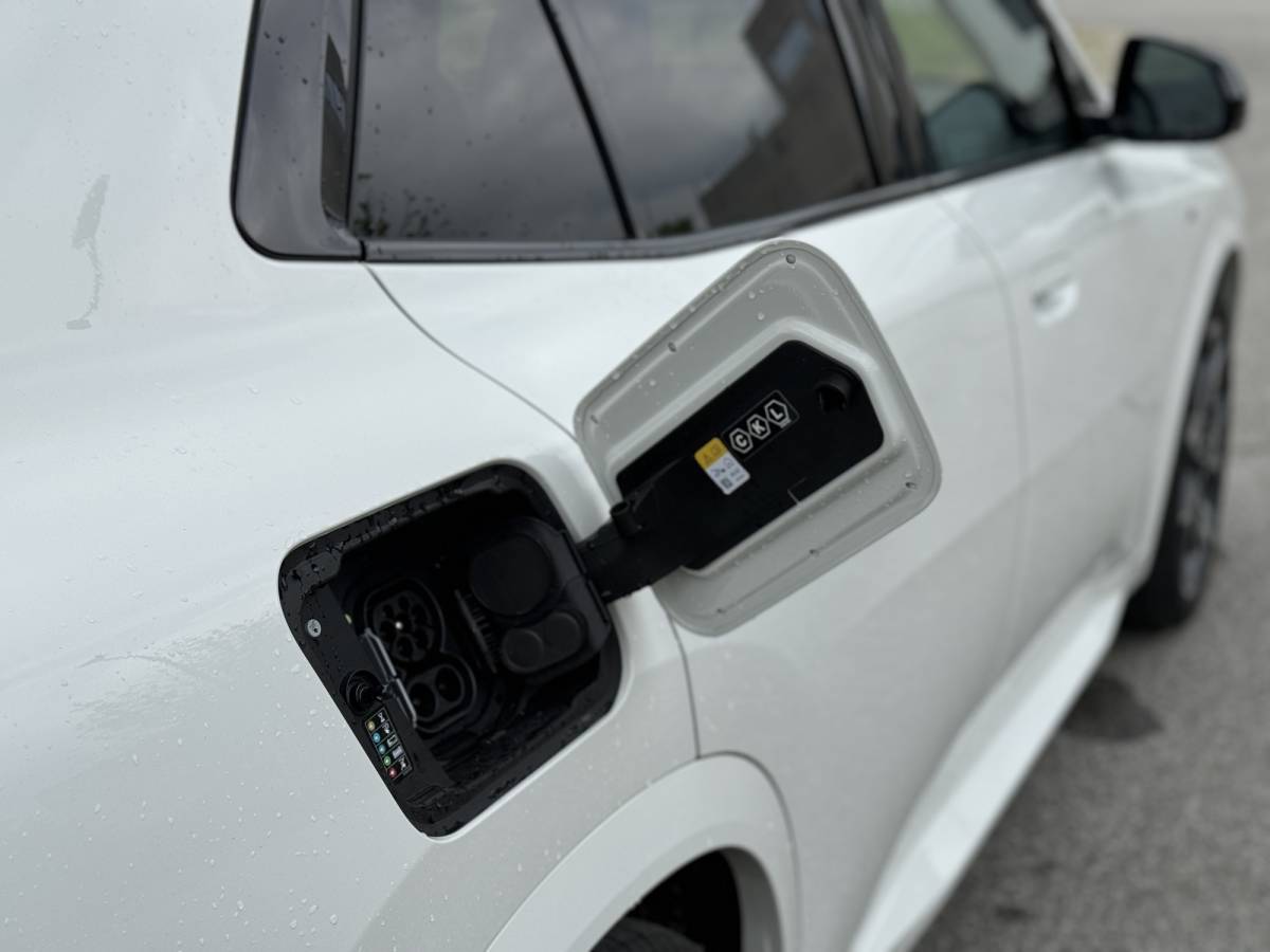 BMW iX2 xDrive 30: la gallery del nuovo suv elettrico sportivo 15