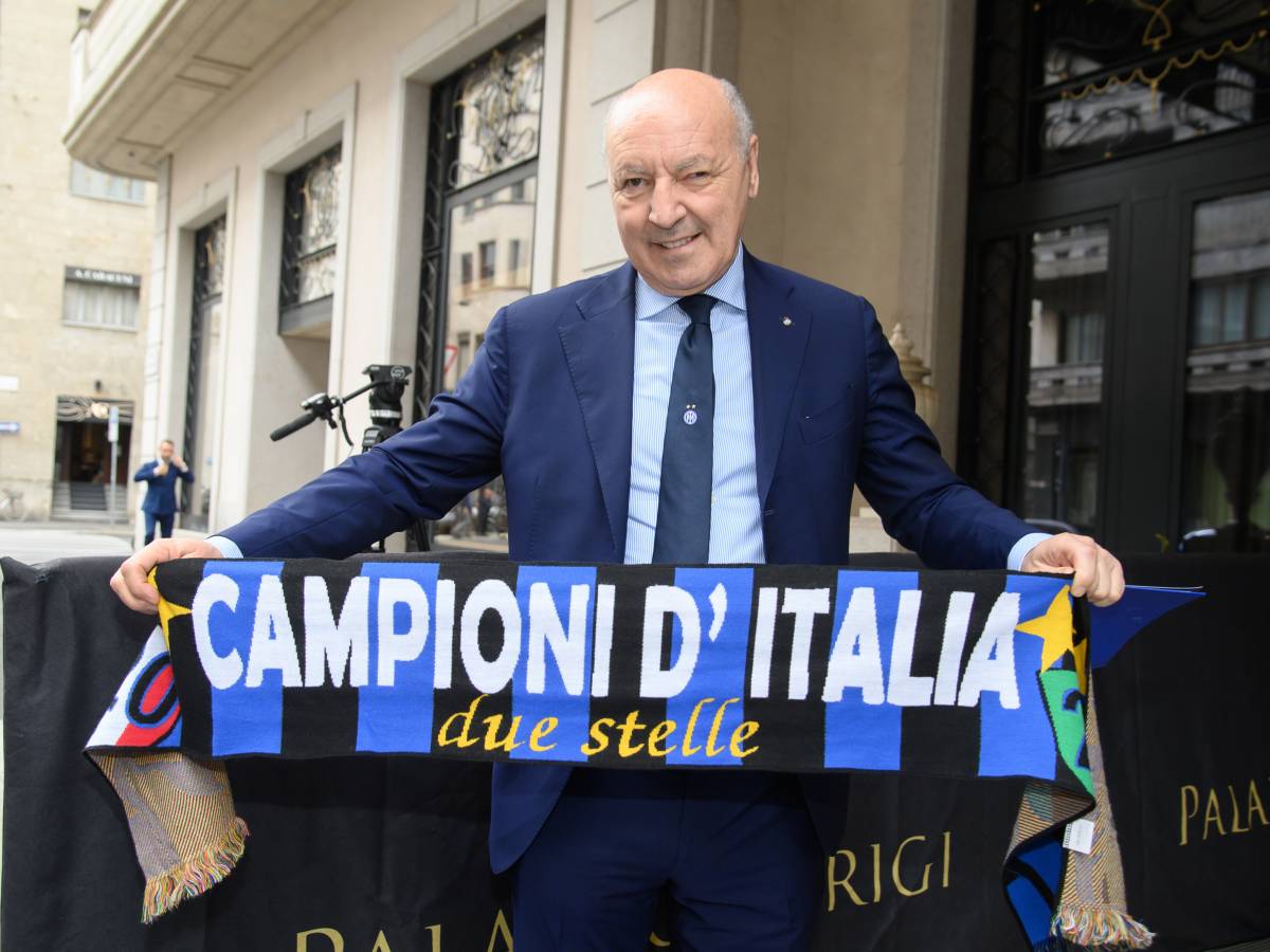 Drapeau Juventus 20° Scudetto 1982 - 2 étoiles - 132 X 97 Cm - RARE