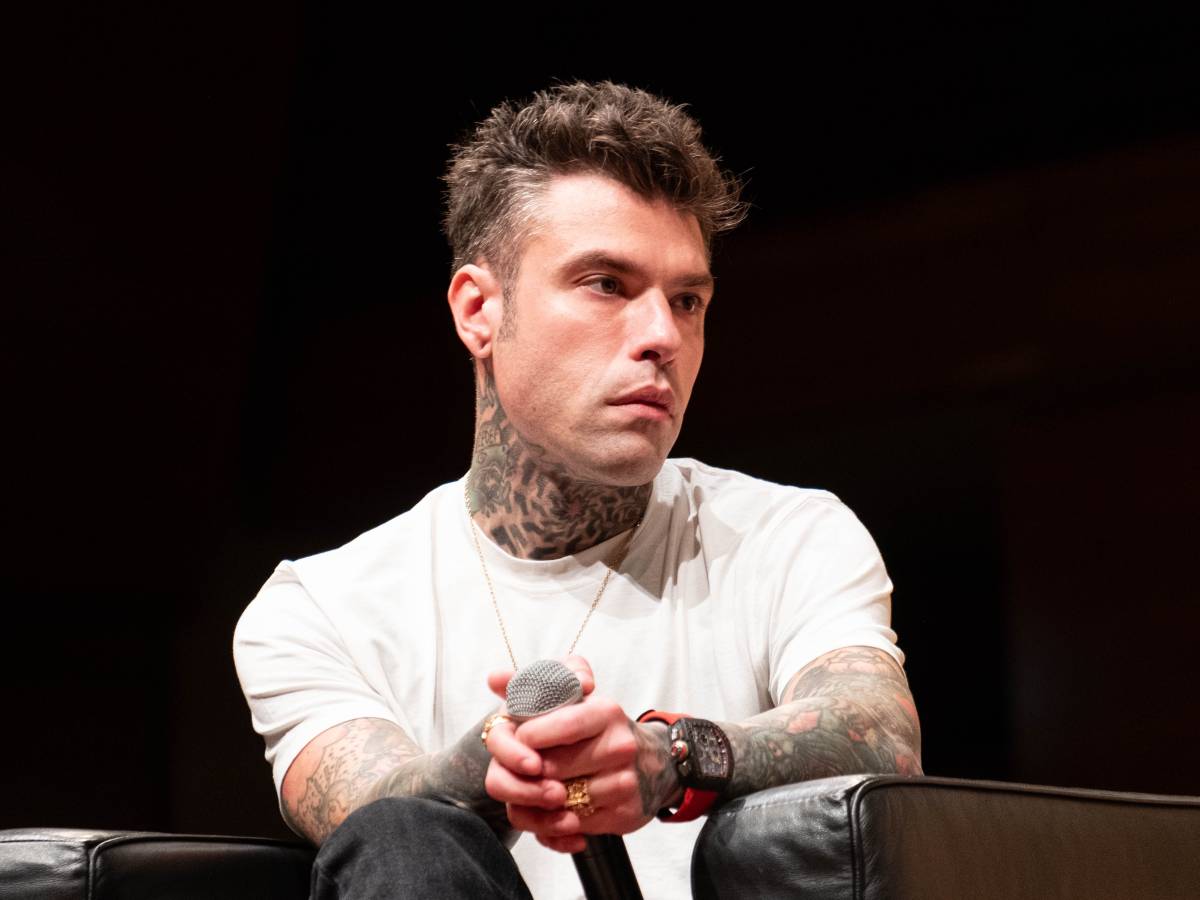 How is Fedez?  “Mystery” over health and silence on social networking sites