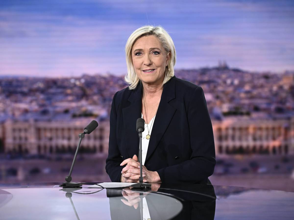 "In Italia le donne...". La fake news femminista per frenare Le Pen