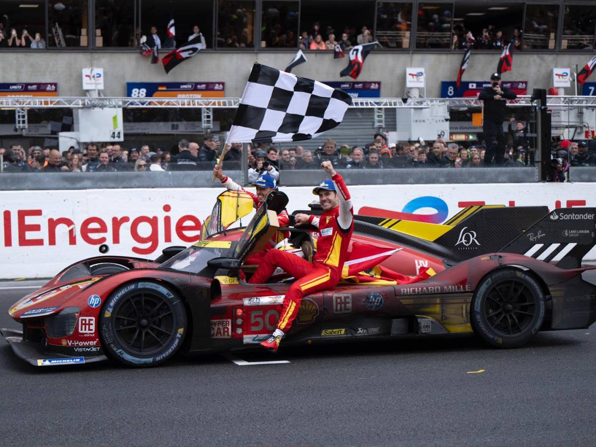 Ferrari trionfa alla 24 Ore di Le Mans danzando sull’acqua e domando gli avversari
