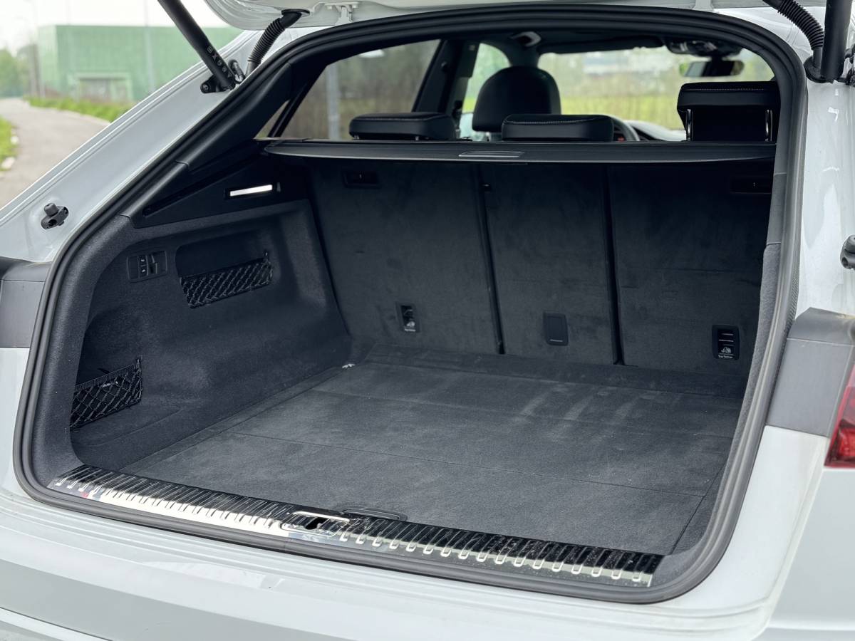 Audi Q8 2024: guarda la gallery del nuovo SUV XXL della casa tedesca con il V6 Diesel 10