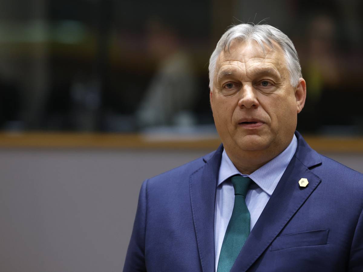 Orban arriva a Kiev: "Serve una tregua". E Zelensky avvisa: "Sì a una pace giusta"