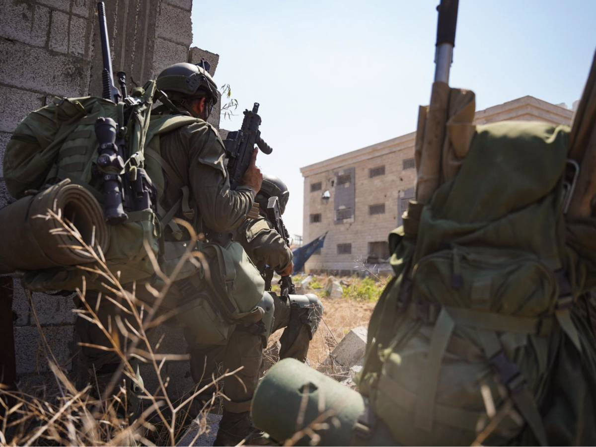 Tregua a Gaza per salvare gli arsenali: i timore dei generali in caso di guerra contro Hezbollah