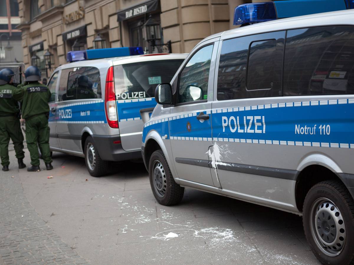 in auto sulla folla ai mercatini di natale sventato attentato islamista da Ilgiornale.it in auto sulla folla ai mercatini di natale sventato attentato islamista