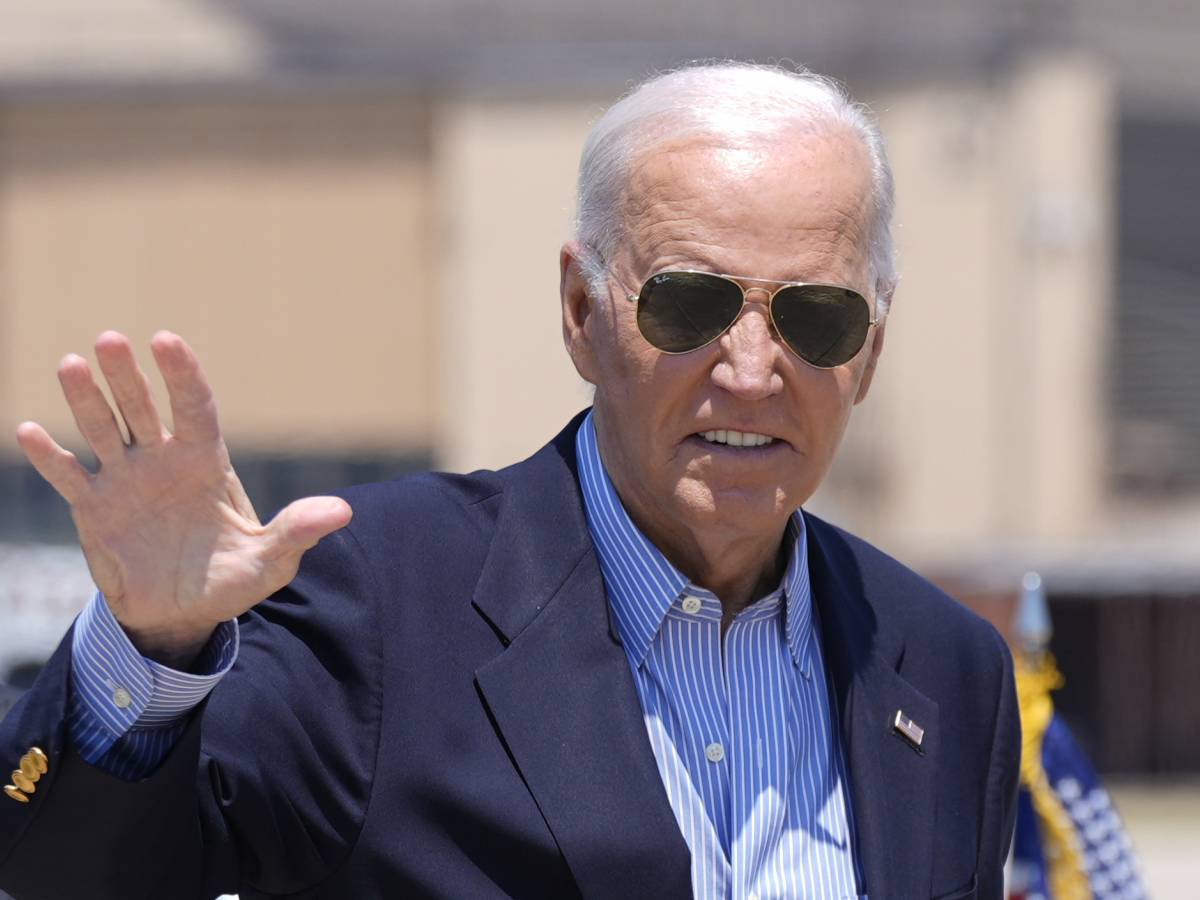 “Filtración insostenible”.  Crece el Frente Democrático que exige la retirada de Biden