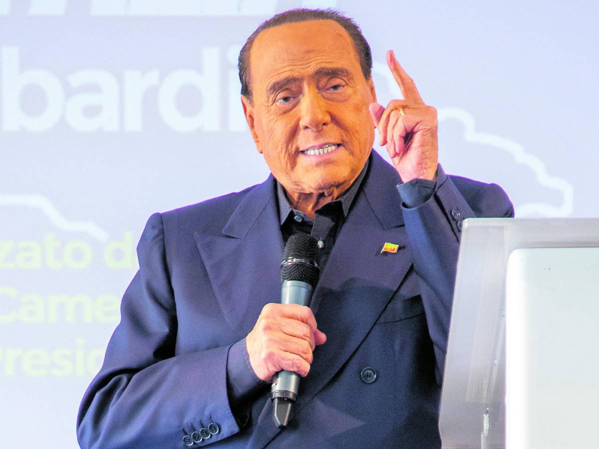 Eredità, a lezione di testamento da Silvio Berlusconi