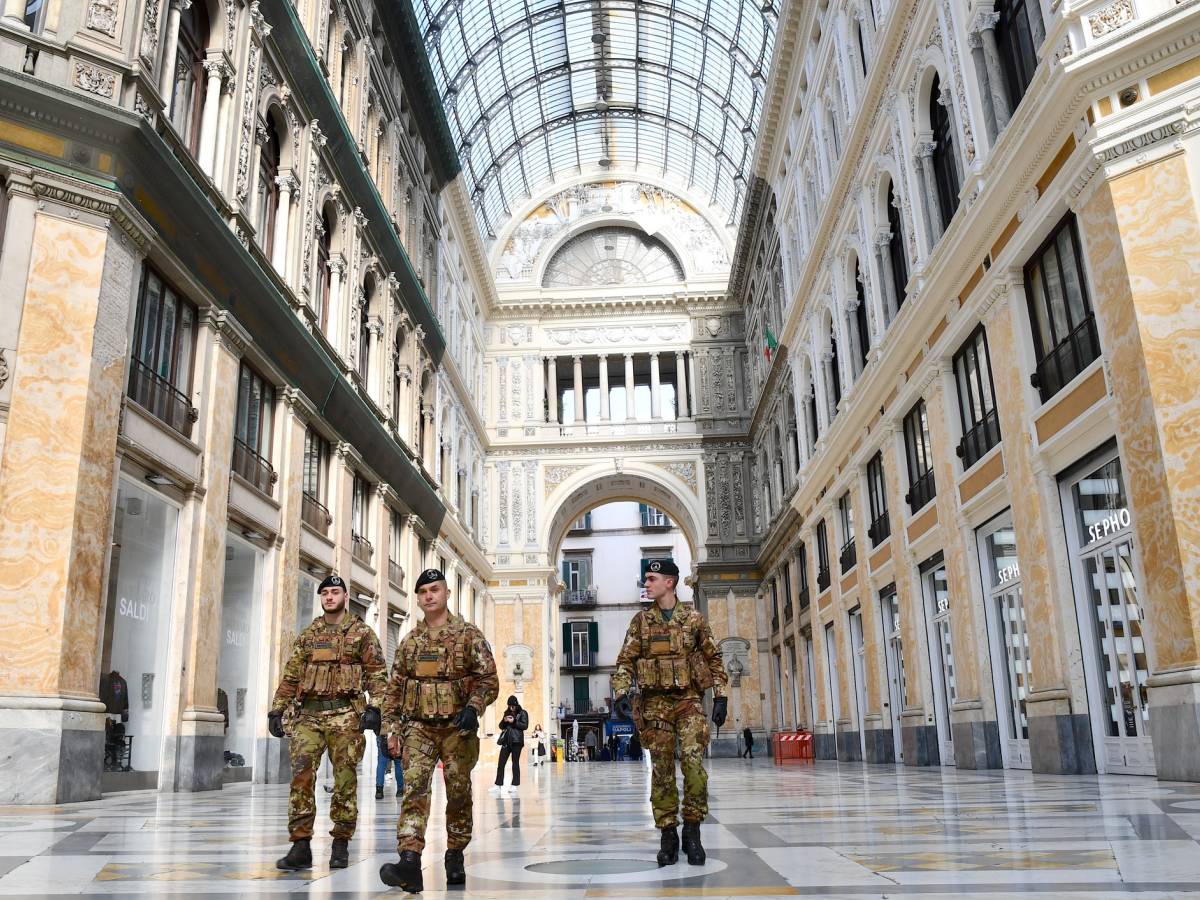 dirigenti di polizia e forze armate via ai contratti dopo 7 anni di attesa