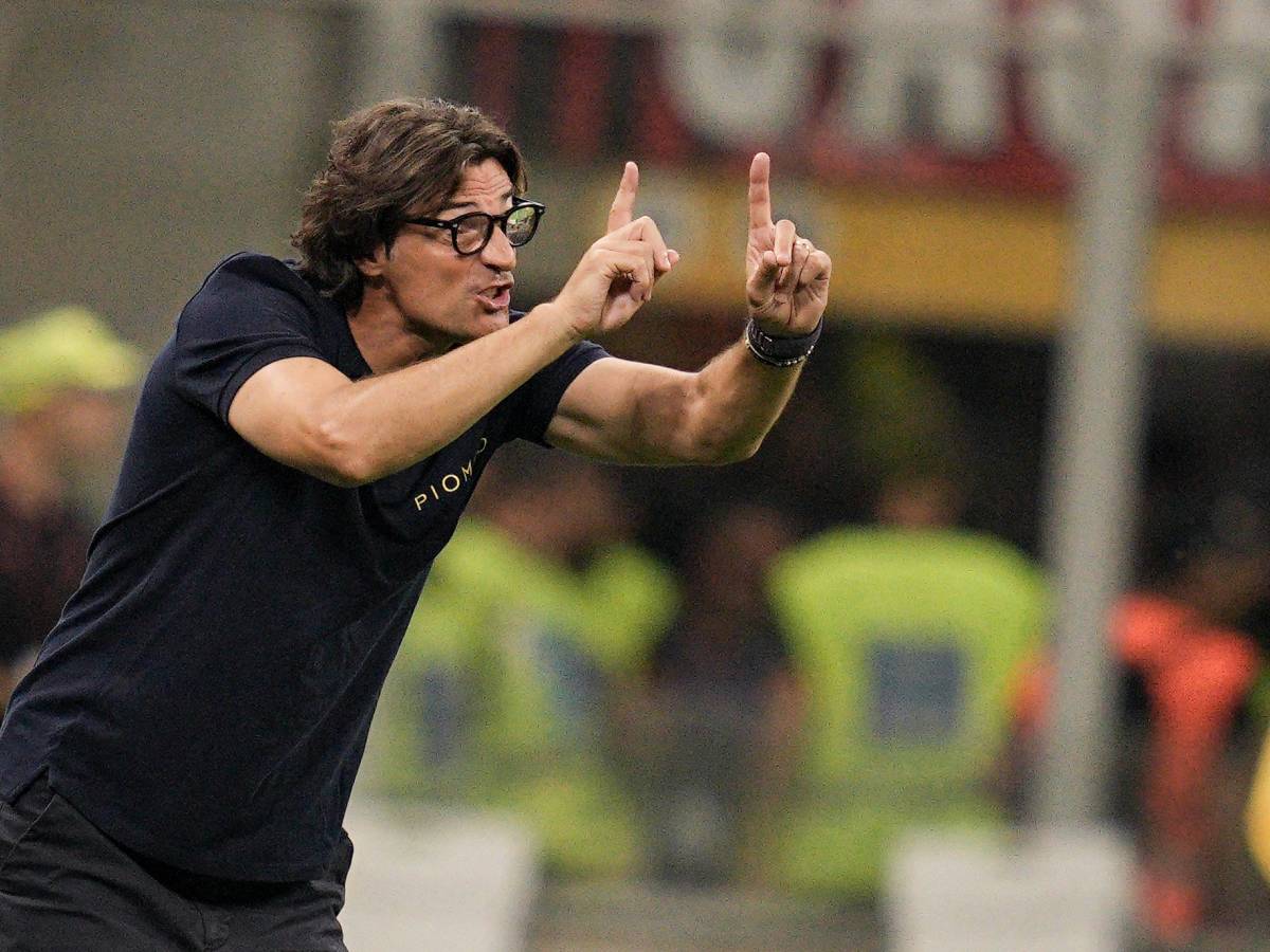 fiorentina inizia l era vanoli ecco le mosse del nuovo tecnico per uscire dalla crisi da Ilgiornale.it fiorentina inizia l era vanoli ecco le mosse del nuovo tecnico per uscire dalla crisi