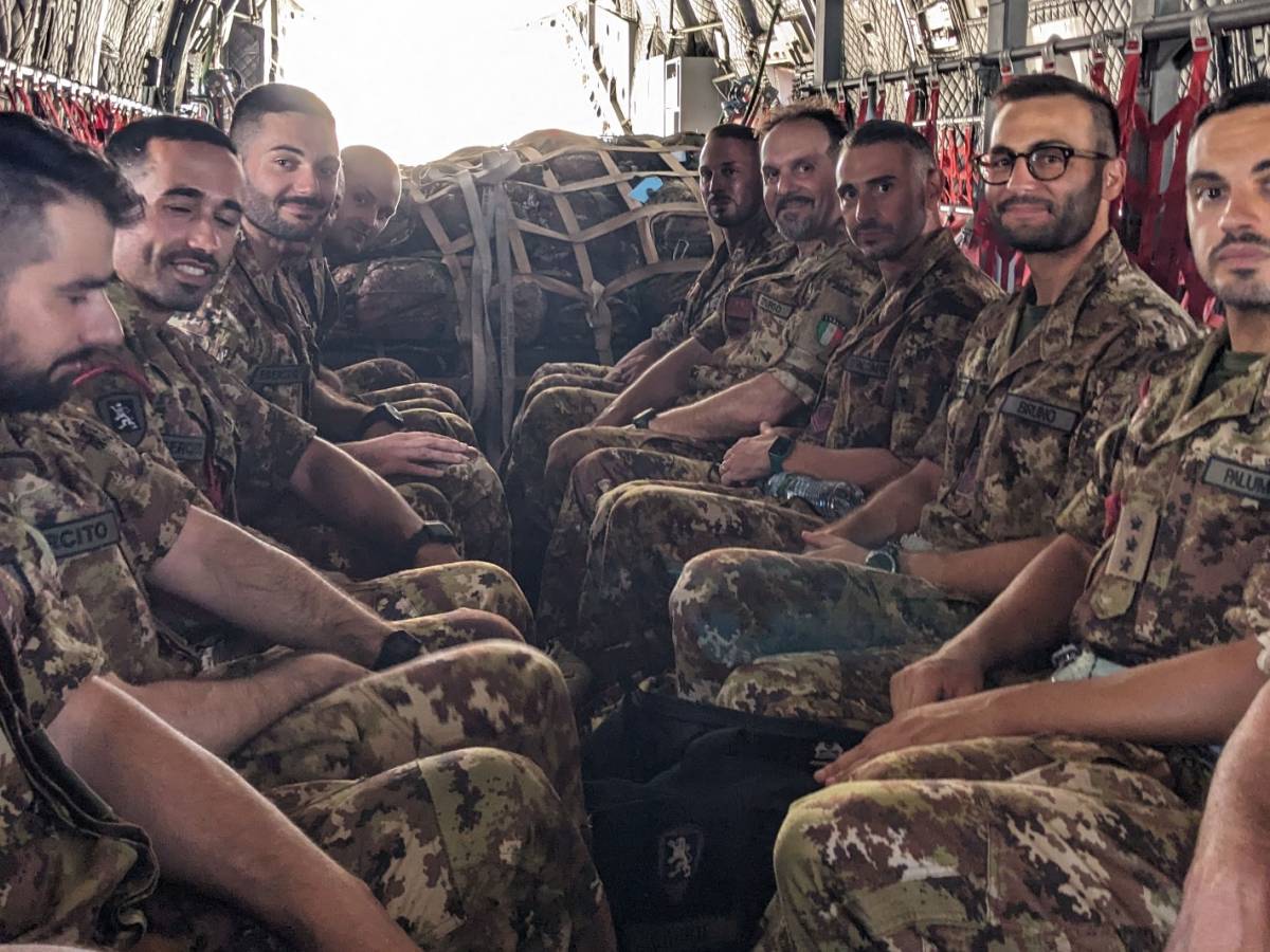 Il clamoroso sondaggio sulla naja, Landini dì qualcosa e Albanese: quindi, oggi... Il clamoroso sondaggio sulla naja, Landini dì qualcosa e Albanese: quindi, oggi...