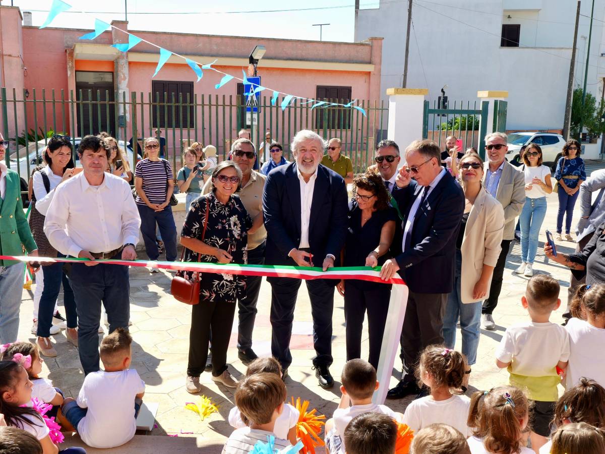 Emiliano inaugura la scuola no gender