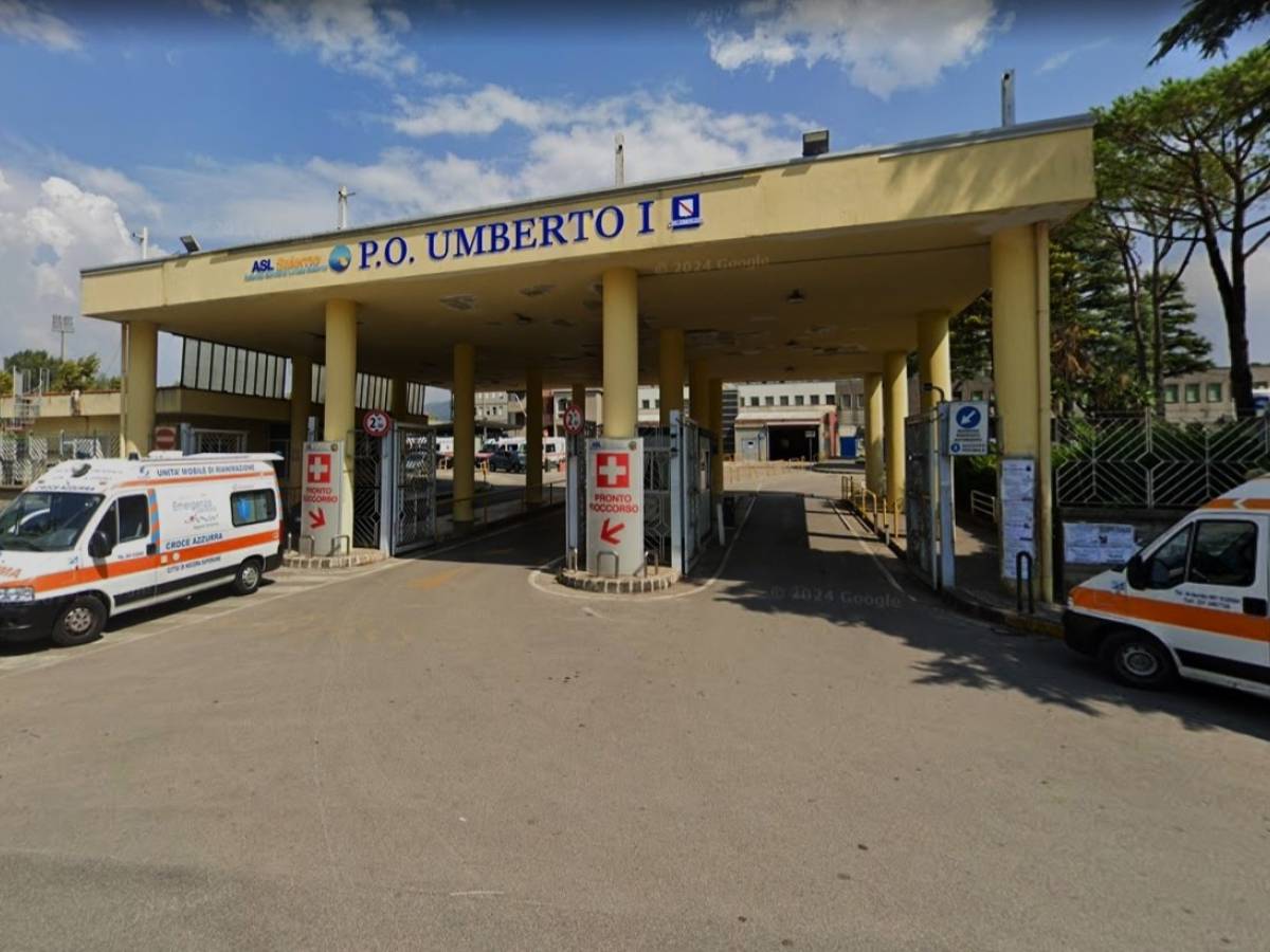 Ancora violenza in ospedale: dottoressa aggredita da due donne al pronto soccorso di Nocera