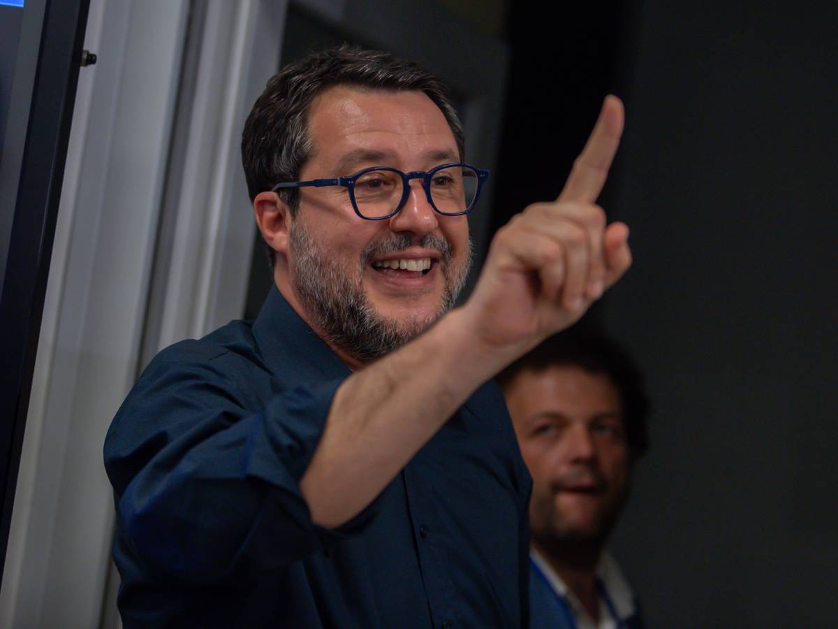 Processo Open Arms, Salvini tira dritto: "Non mollo e non patteggio"