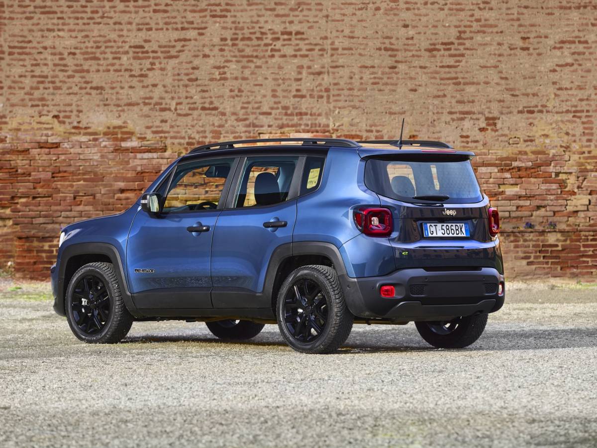 Jeep Renegade MHEV 2024: la gallery del restyling con più tecnologia e qualità 6