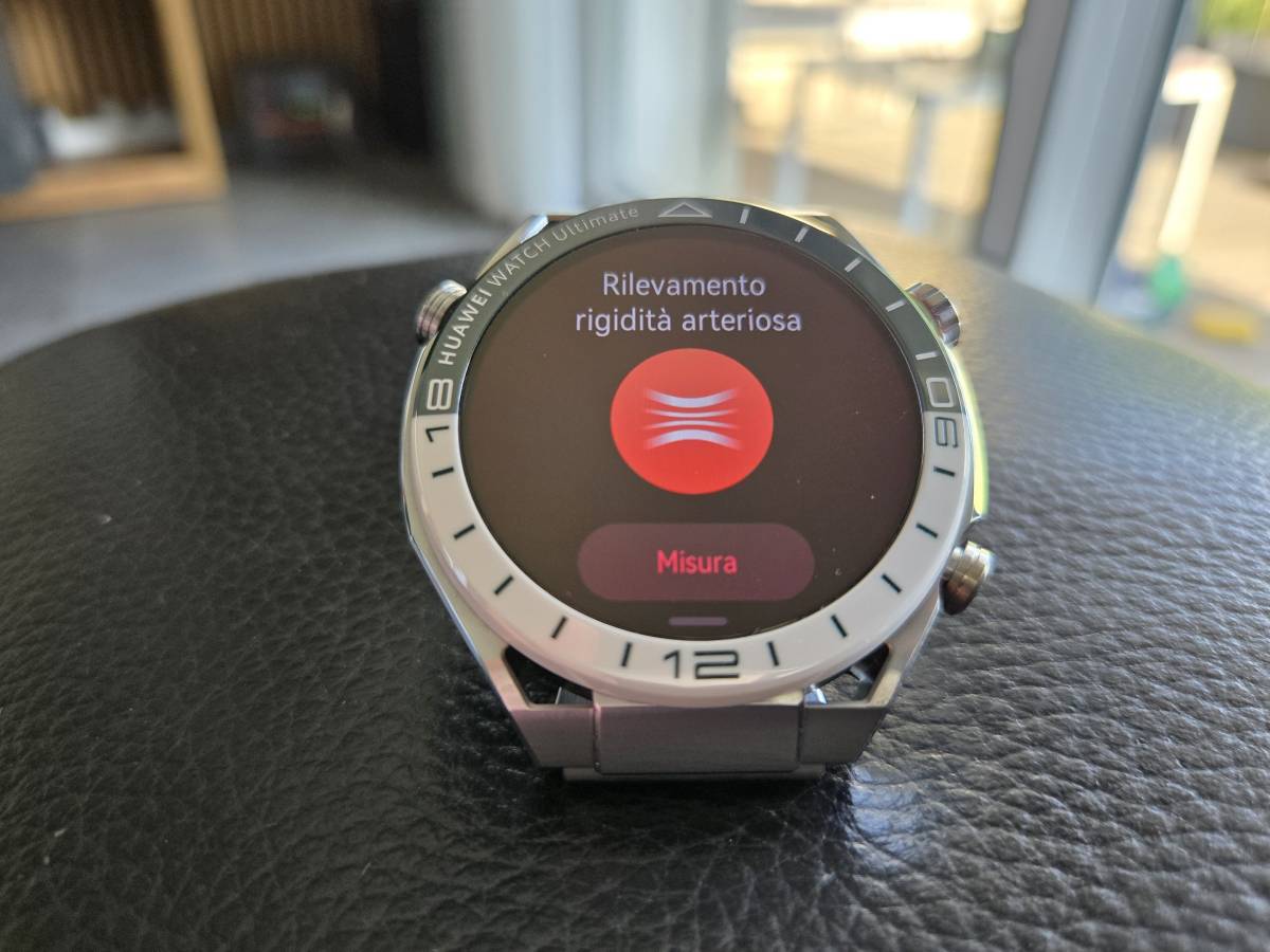 Huawei Watch Ultimate Green Edition: guarda tutte le foto 8