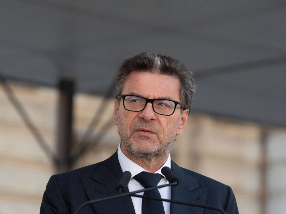 La promessa di Giorgetti: "La manovra del governo non cambia programma"