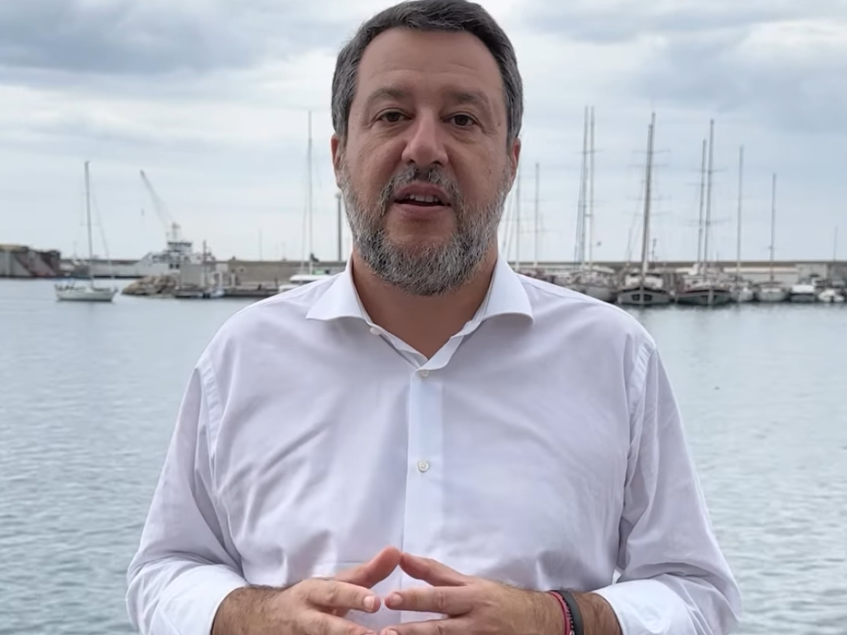 Salvini mobilita la Lega: campagna contro i "giudici politicizzati"