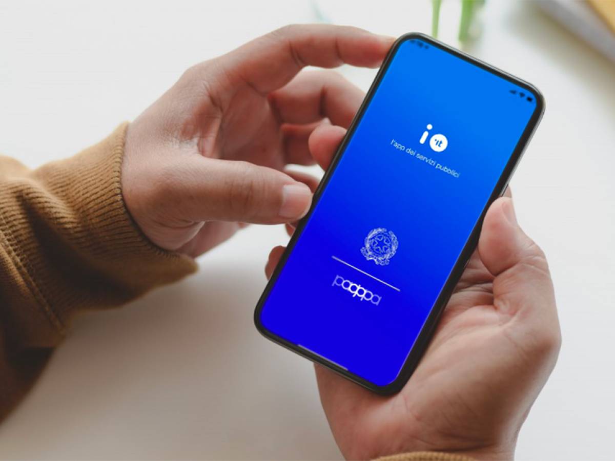 Finalmente arriva IT Wallet. Ecco la guida su come inserire i documenti nell’app IO