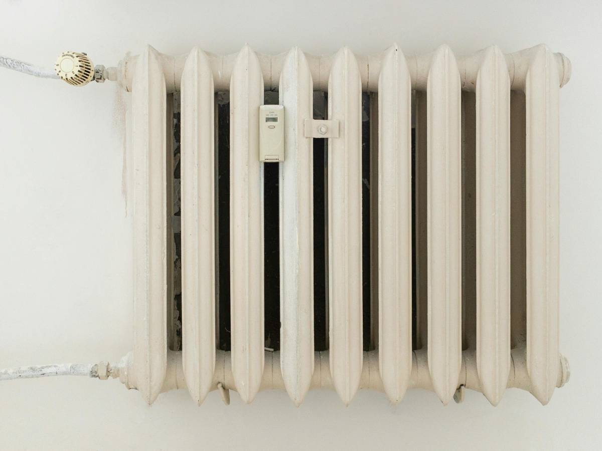 Si riaccendono i riscaldamenti: attenzione alle multe per eccesso di calore Si riaccendono i riscaldamenti: attenzione alle multe per eccesso di calore