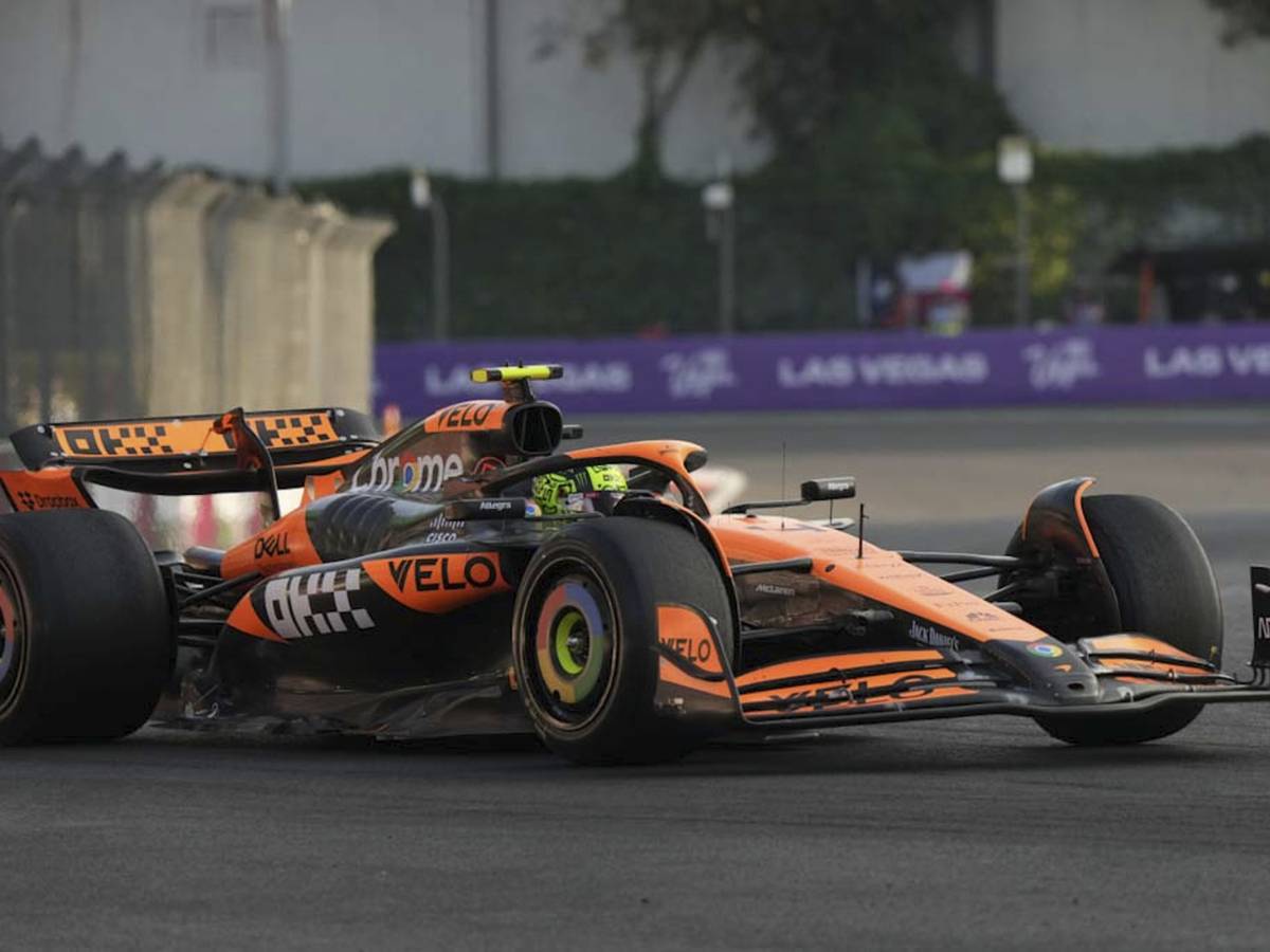 F1 Messico, le McLaren volano nelle libere, Sainz terzo, Leclerc sesto. Alle 23 le qualifiche