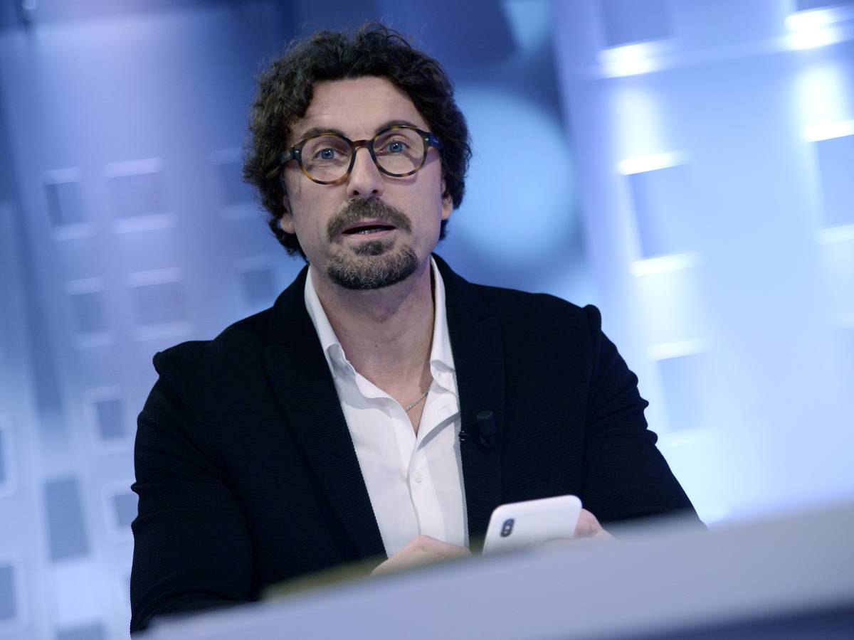 toninelli furioso per la multa i comuni fanno cassa e il sindaco lo gela cos236 da Ilgiornale.it toninelli furioso per la multa i comuni fanno cassa e il sindaco lo gela cos236