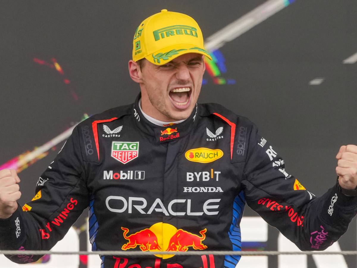 Il super aereo di Verstappen e il nostro piacere di andare a piedi