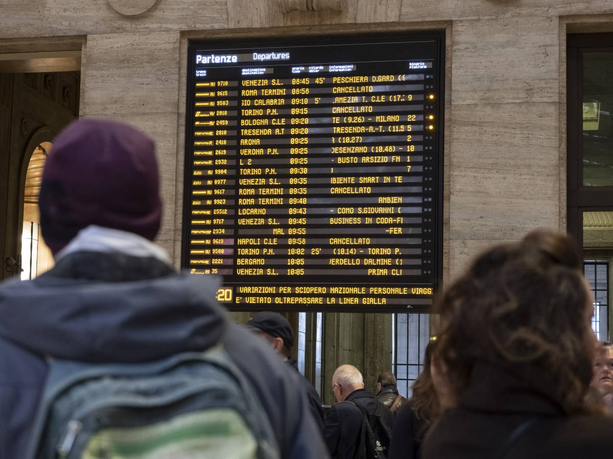 Cancellati decine di treni per lo sciopero. Quali viaggiano e come essere rimborsati