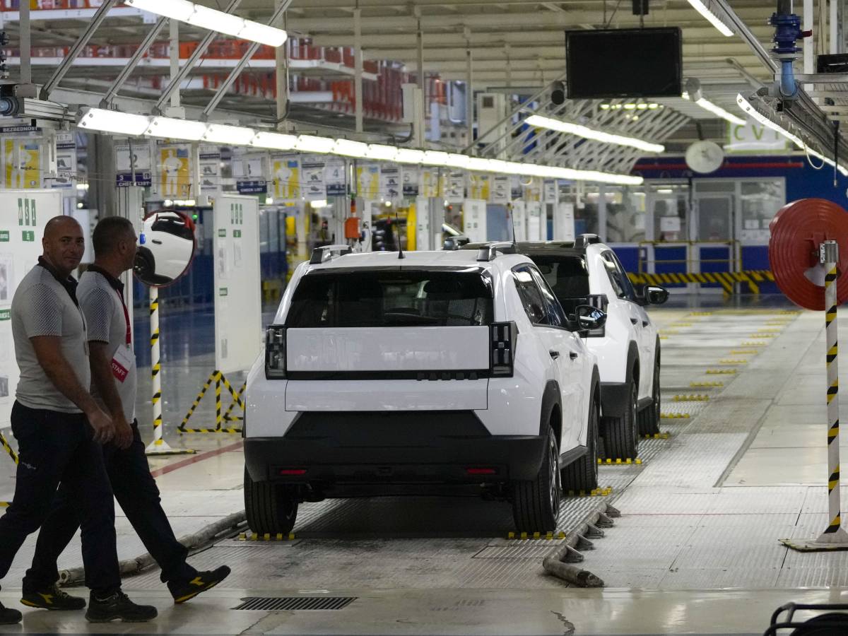 stellantis va al rallenty in italia 350mila veicoli da Ilgiornale.it stellantis va al rallenty in italia 350mila veicoli