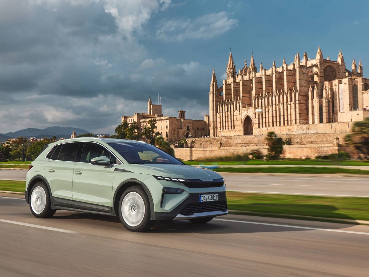 Al volante della nuova Skoda Elroq, il C Suv elettrico tutto spazio e comfort