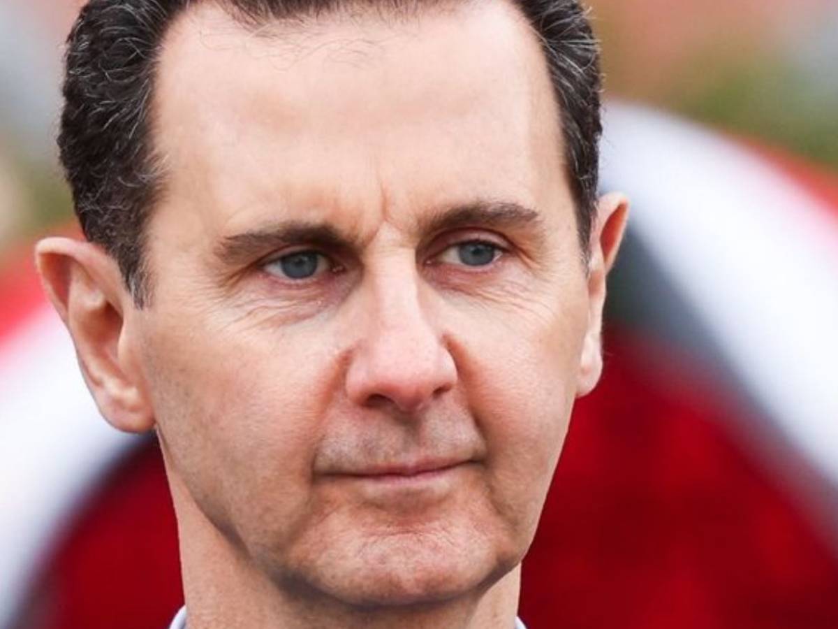 Assad: "La Siria è in mano ai terroristi. Mai pensato di fuggire, i russi mi hanno evacuato"