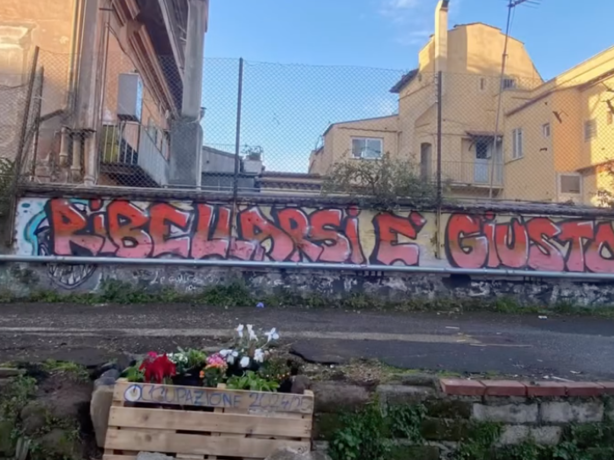 Sospensioni e denunce per le occupazioni nei licei, gli studenti: "Non gliela daremo vinta"