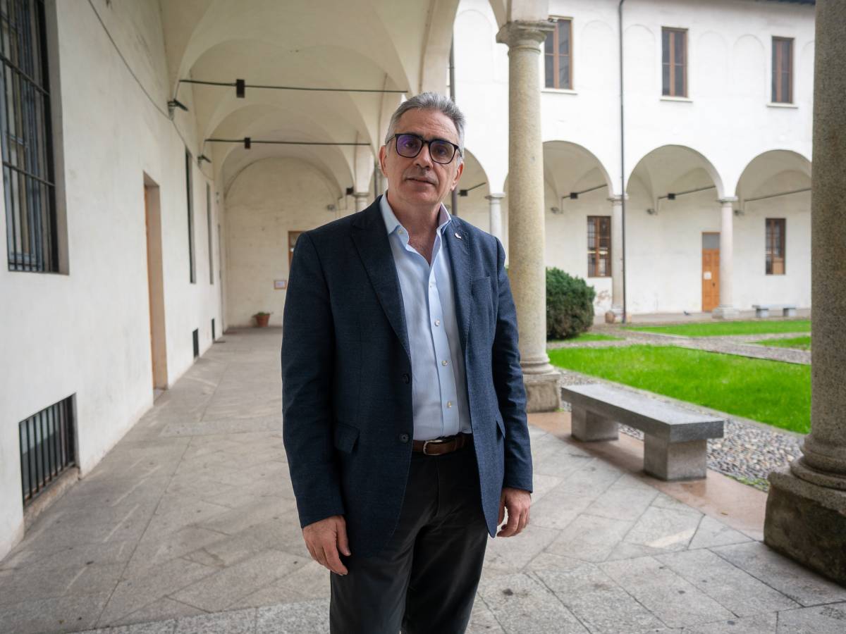 Dipartimento 56 – Sarò A Casa Per Natale – Figurina Da Collezione 69128 – Villaggio Natalizio