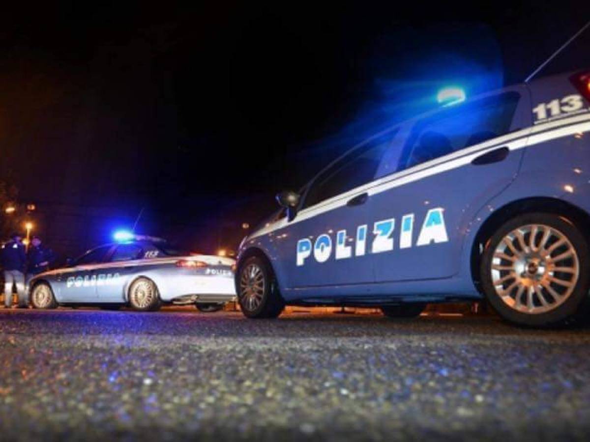 Le entra in casa e tenta di violentarla mentre dorme: la follia dello straniero a Genova