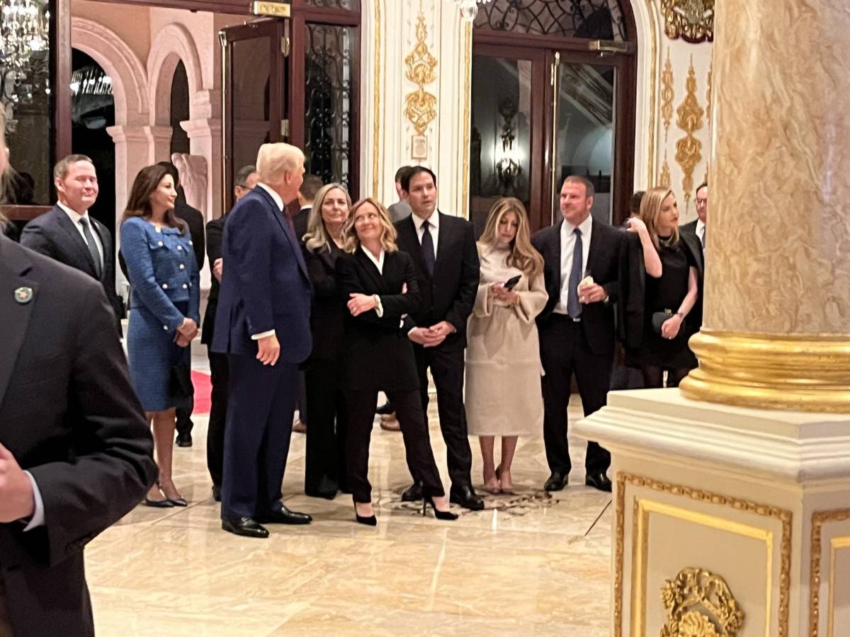 Meloni a Mar a Lago, Trump: "Ha preso d