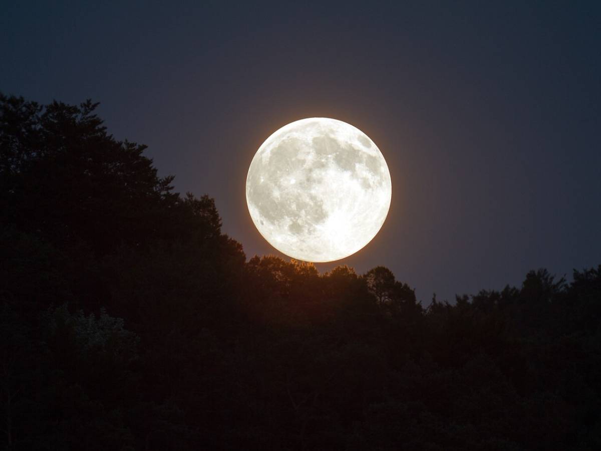 La bandiera cinese sulla Luna? Se non la porta un astronauta non vale