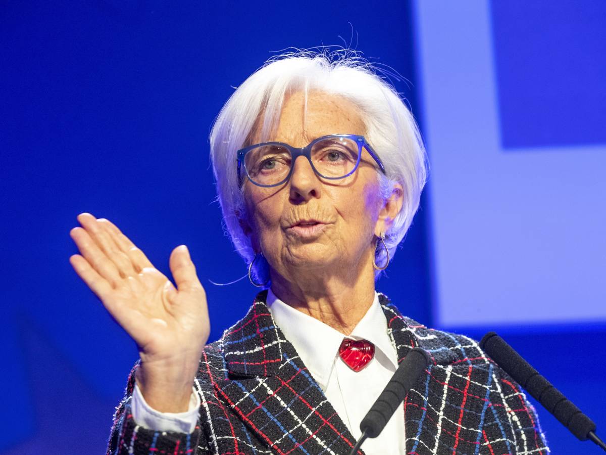 Bce pressa Deutsche Bank. "Allarme bilanci gonfiati" Bce pressa Deutsche Bank. "Allarme bilanci gonfiati"