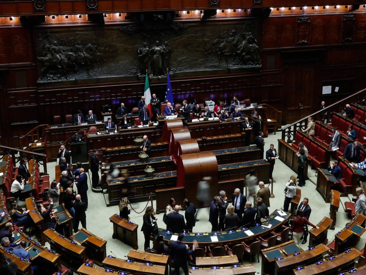 "Senza consenso è violenza sessuale": sì Camera alla nuova legge, cosa prevede "Senza consenso è violenza sessuale": sì Camera alla nuova legge, cosa prevede